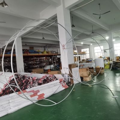 पतला गोलाकार फ़ोल्ड करने योग्य पॉप अप प्रदर्शनी डिस्प्ले ट्रेड शो हैंगिंग साइन 60in